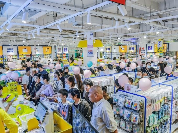 OHWOW Hebei Flagship Dollar Store Was Opened Recently And It Gained Great Popularity