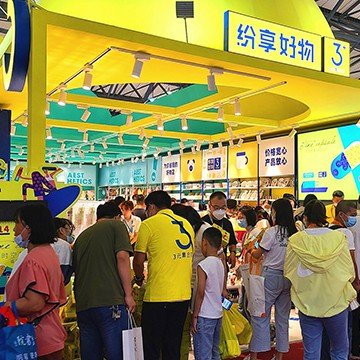 The Concept Of A One Dollar Store Is A Popular Business Model